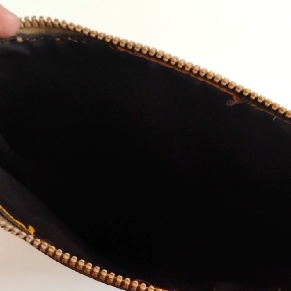 Celine Brown Pouch - Picture 3 of 9